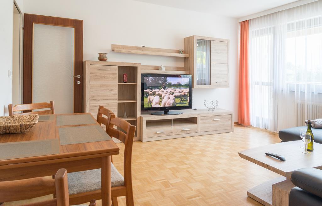 Apartment Seeblick Целль-ам-Зе Номер фото